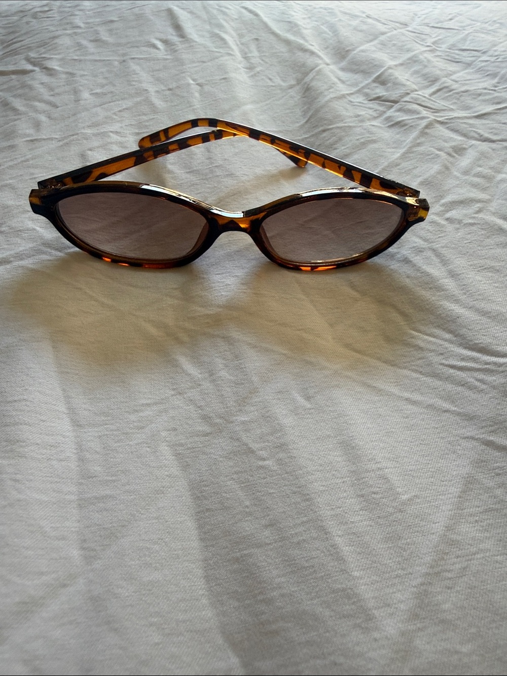 Tortoiseshell Cat-Eye Sunglasses - Brown Lenses